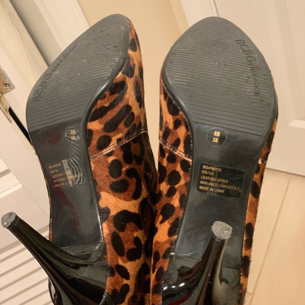 BCBG Boots - Picture 4 of 5